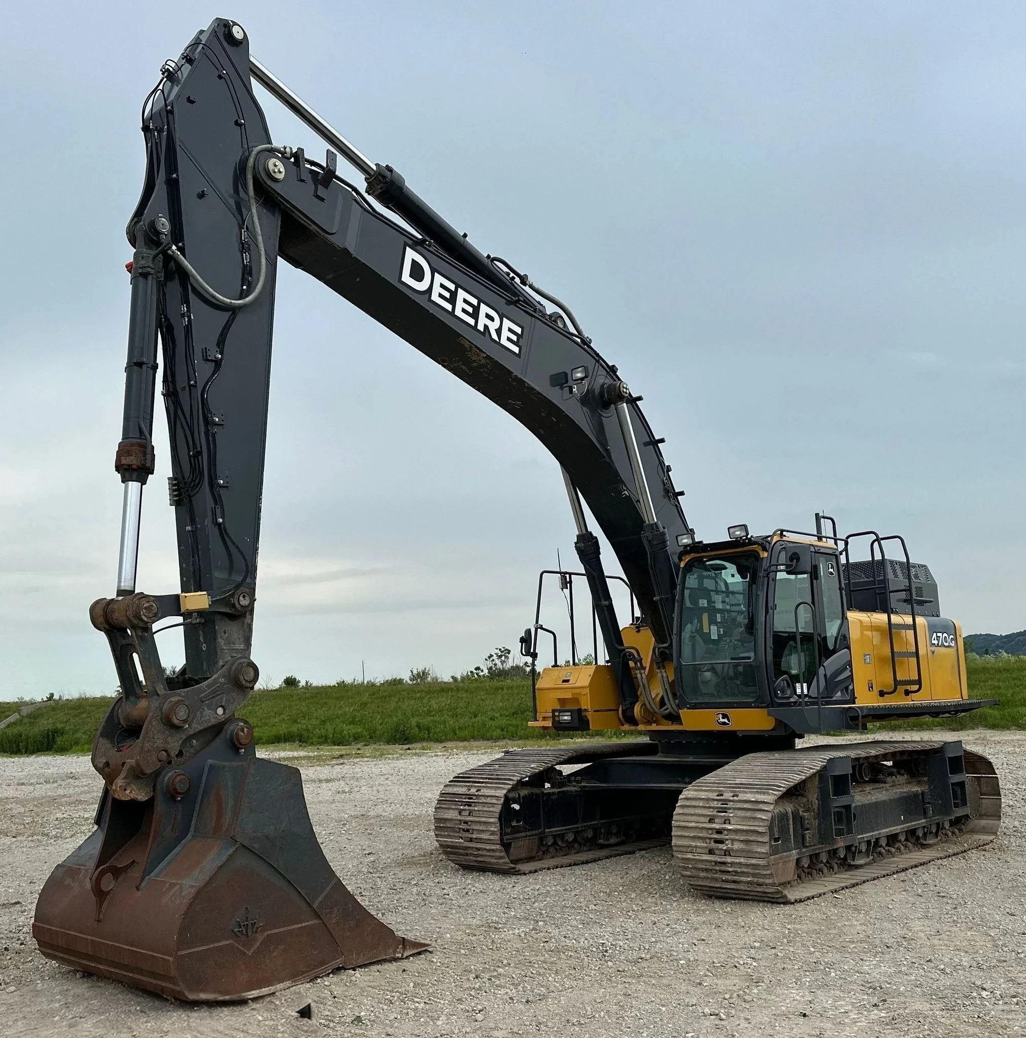 2017 JOHN DEERE 470G LC EXCAVATOR